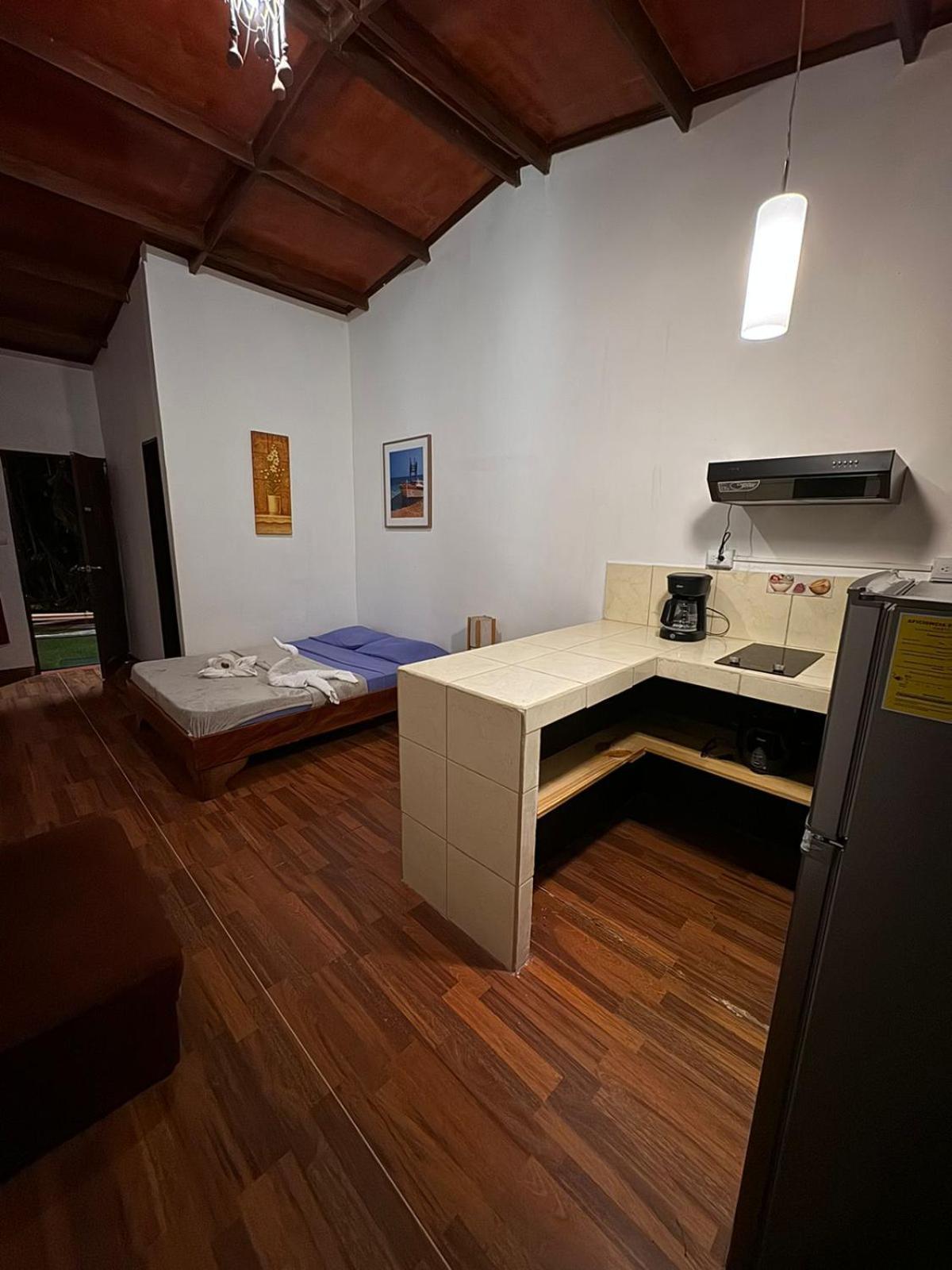 Aparthotel Villa Pacande & Rooms Pilas Chambre photo